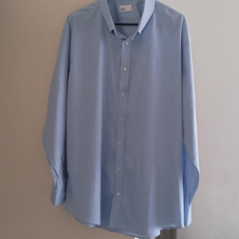 Nordstrom Rack private label men's dress shirt in a light blue shade. 18 1/2 Use